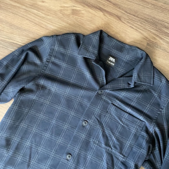 Zara Flannel, Comfy! - Picture 3 of 3